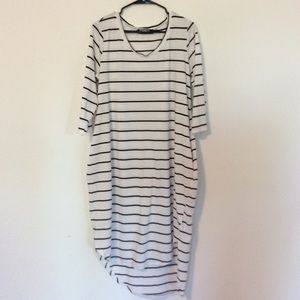 Bubble dress, white and black striped